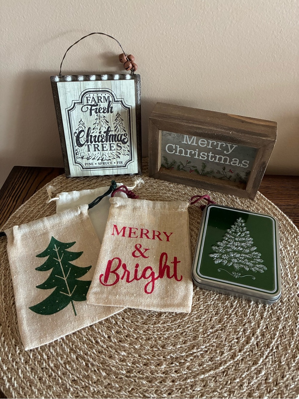 Christmas Decor/Gift Holders Set of 6